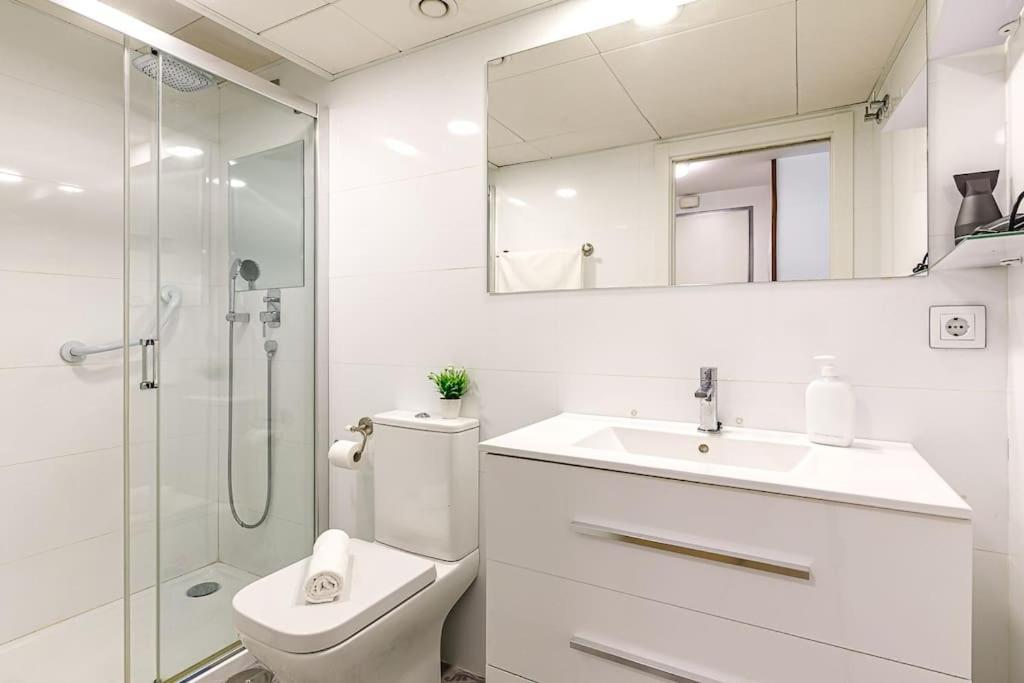 Moderno Apartamento Con Ac En Lorenzo Casanova Lejlighed Alicante Eksteriør billede