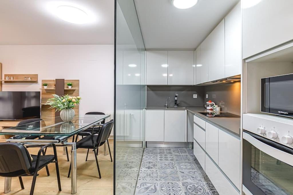 Moderno Apartamento Con Ac En Lorenzo Casanova Lejlighed Alicante Eksteriør billede